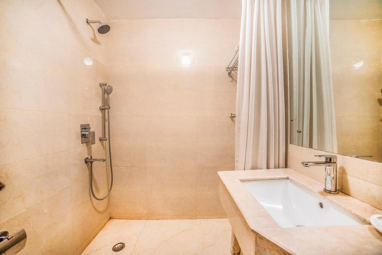 Fabhotel Bmk Grand Ню Делхи Екстериор снимка